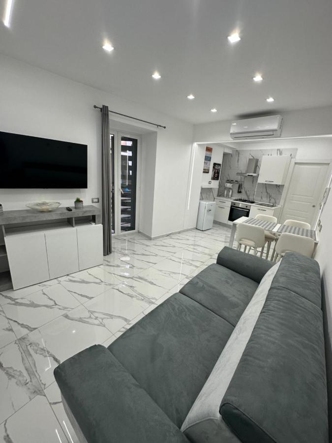 Appartamento Mavy House Napoli Esterno foto